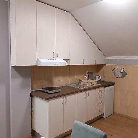 Ana Apartman
